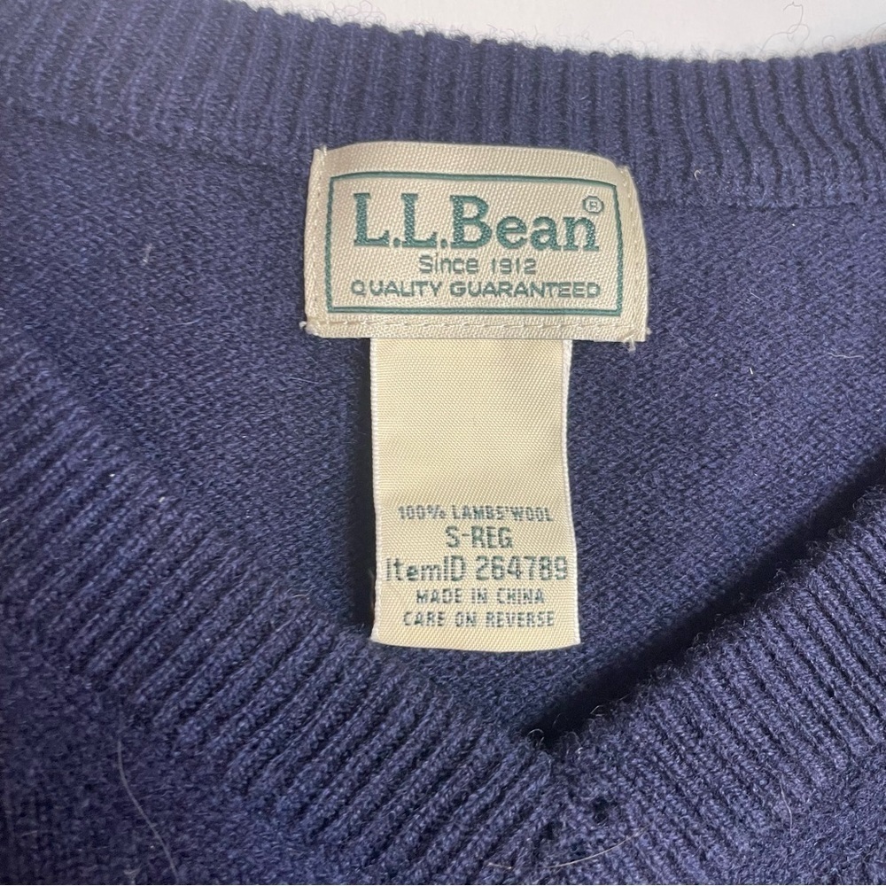 💙🧶 Vintage L.L. Bean Women’s Navy Blue V-Neck Sweater | Size S-Regular 🧶💙 - Picture 8 of 12